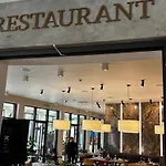 Golden Nest B25 Hotel