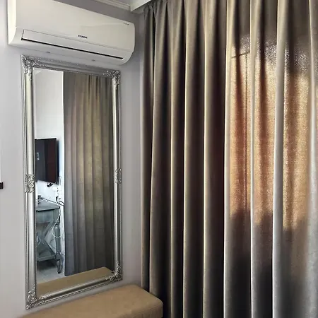 Golden Nest B25 Hotel 5*